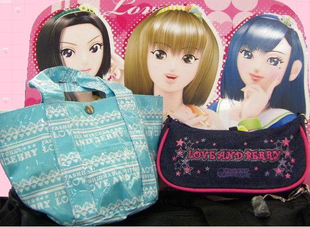 ラブベリ　ポーチ